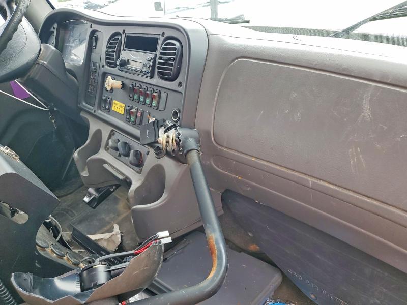 2013 Freightliner M2 მანქანა იყიდება აუქციონზე, vin: 1FVACXDT8DHFH7832, აუქციონის ნომერი: 55634656