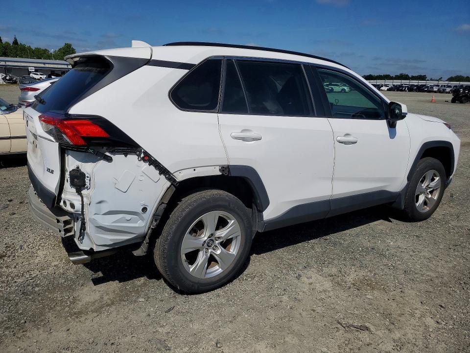 Продажа на аукционе авто 2021 Toyota Rav4, vin: 2T3W1RFV8MC104172, номер лота: 49501956