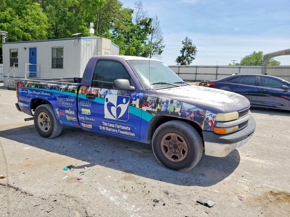 50325696 :رقم المزاد ، 1GCEC14V0YZ233246 vin ، 2000 Chevrolet Silverado مزاد بيع