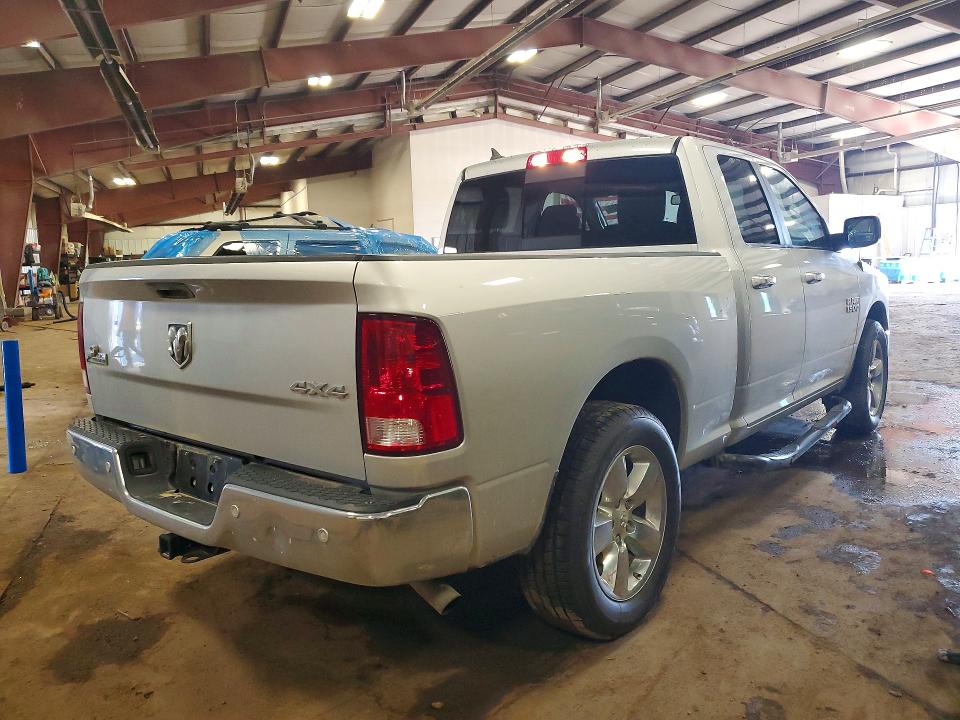 51567306 :رقم المزاد ، 1C6RR7GG6JS310532 vin ، 2018 Ram 1500 مزاد بيع