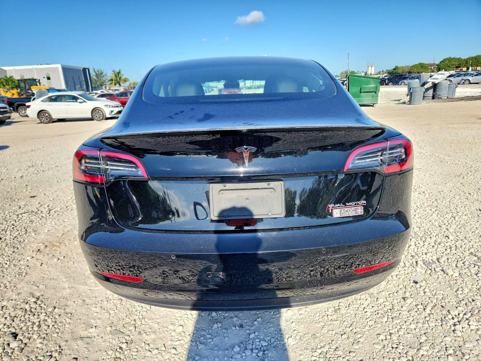 2022 Tesla Model 3 მანქანა იყიდება აუქციონზე, vin: 5YJ3E1EC0NF363477, აუქციონის ნომერი: 51673566