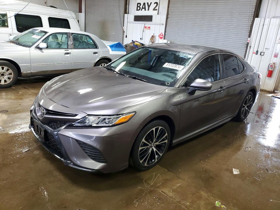 Продаж на аукціоні авто 2018 Toyota Camry, vin: 4T1B11HKXJU070919, номер лоту: 51302836