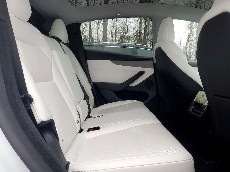 Продаж на аукціоні авто 2026 Tesla Model Y, vin: 7SAYGDEE8TF323411, номер лоту: 48121216