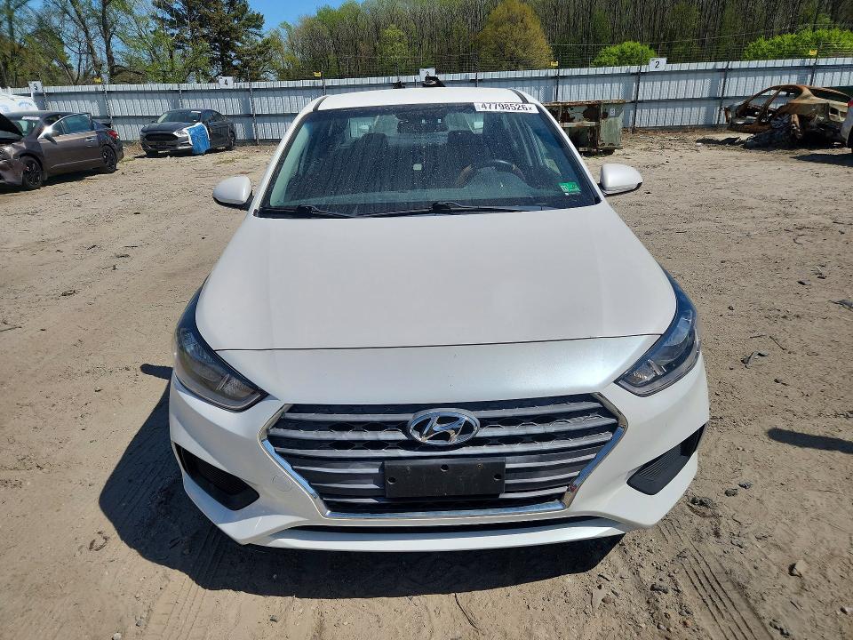 2018 Hyundai Accent მანქანა იყიდება აუქციონზე, vin: 3KPC24A39JE028427, აუქციონის ნომერი: 47798526