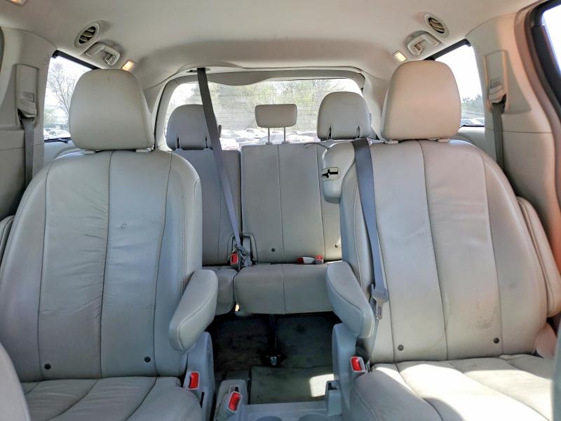 47423366 :رقم المزاد ، 5TDYK3DC7CS232289 vin ، 2012 Toyota Sienna مزاد بيع