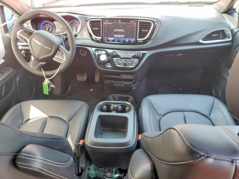 51158286 :رقم المزاد ، 2C4RC1CG3SR613896 vin ، 2025 Chrysler Voyager مزاد بيع