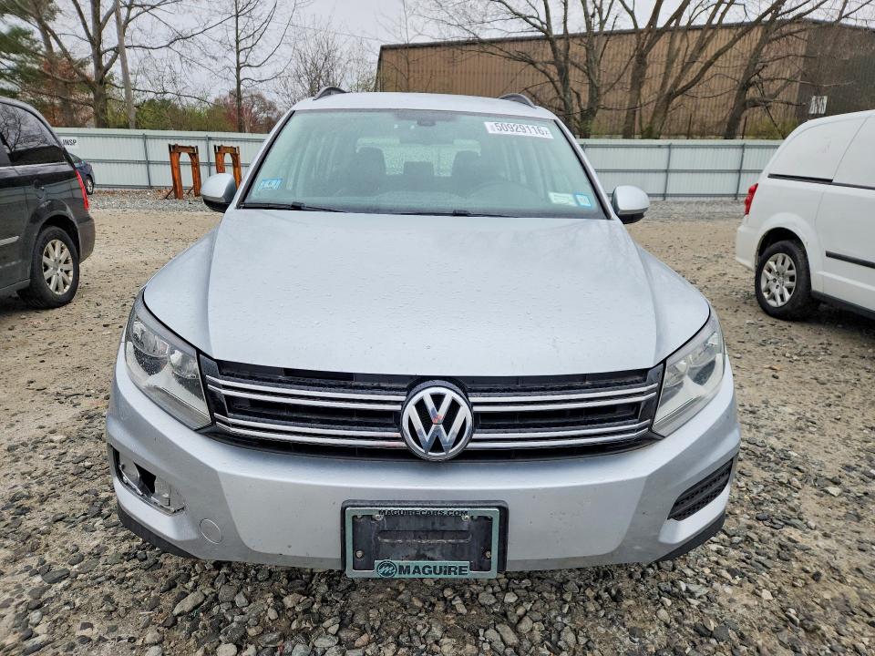 2017 Volkswagen Tiguan მანქანა იყიდება აუქციონზე, vin: WVGBV7AX1HK000423, აუქციონის ნომერი: 50929116