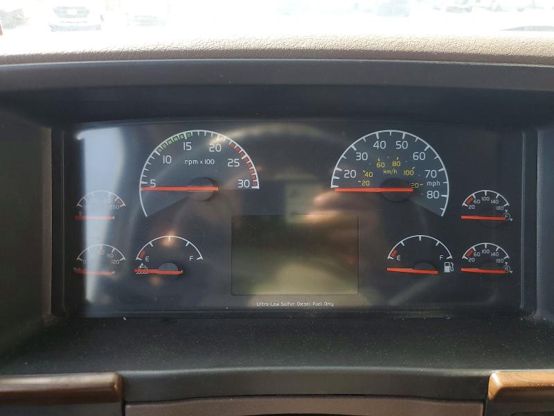 2017 Volvo Vnl მანქანა იყიდება აუქციონზე, vin: 4V4NC9TH2HN988274, აუქციონის ნომერი: 49796986