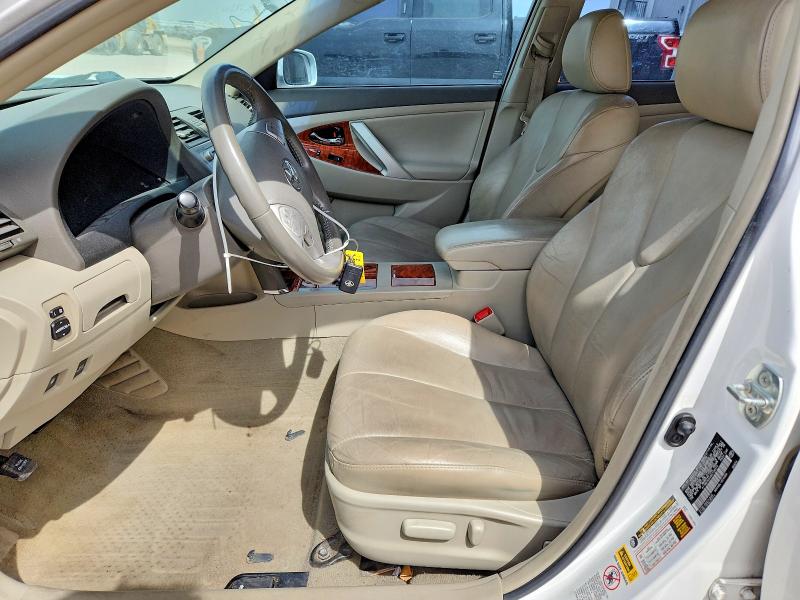 50308386 :رقم المزاد ، 4T1BB3EK4BU130272 vin ، 2011 Toyota Camry مزاد بيع