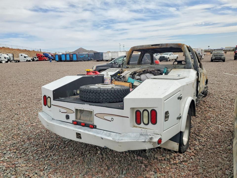 49797666 :رقم المزاد ، 1FDAW56F01EB65140 vin ، 2001 Ford F550 مزاد بيع