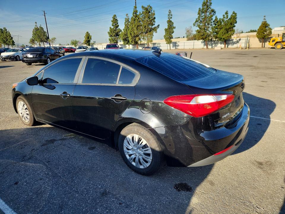 48857726 :رقم المزاد ، KNAFK4A62G5550552 vin ، 2016 Kia Forte مزاد بيع