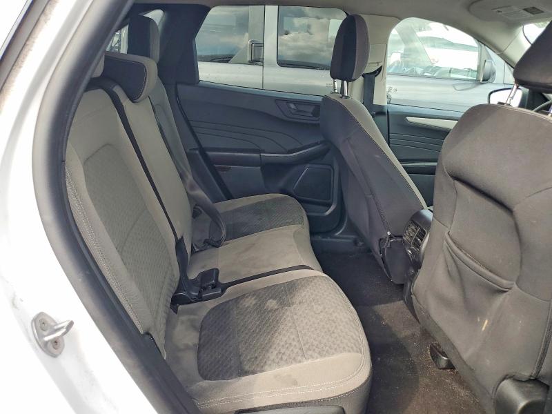 49769096 :رقم المزاد ، 1FMCU0BZ2NUB27051 vin ، 2022 Ford Escape مزاد بيع