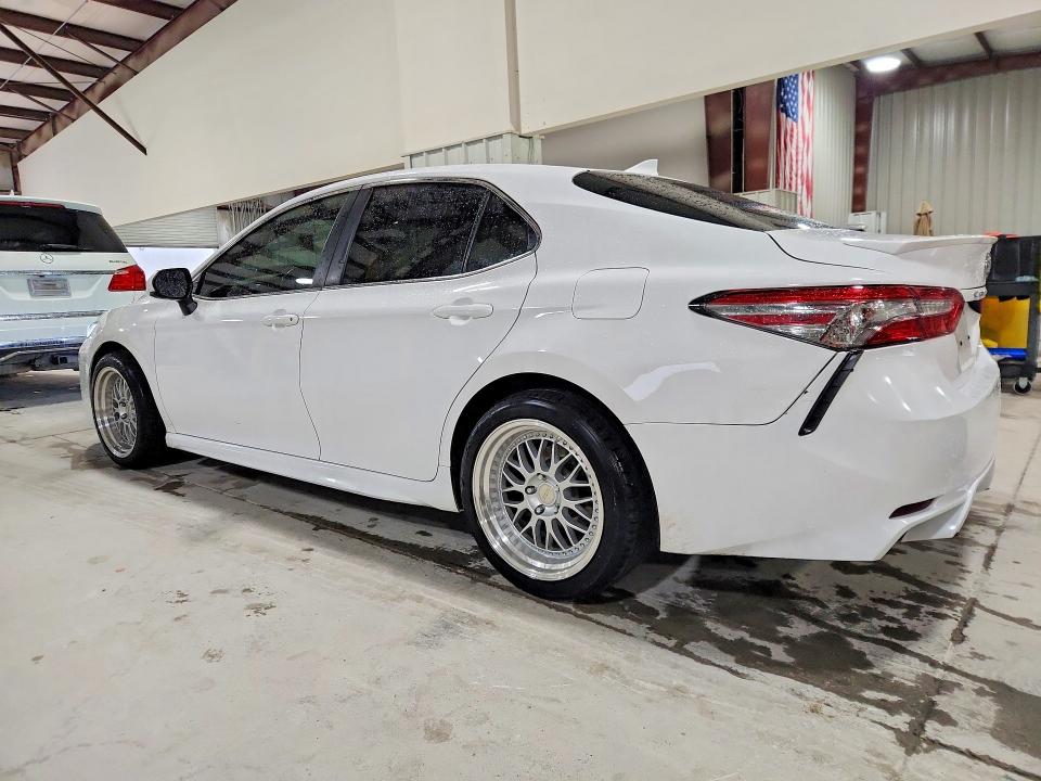 50460906 :رقم المزاد ، 4T1B11HK9KU192737 vin ، 2019 Toyota Camry مزاد بيع
