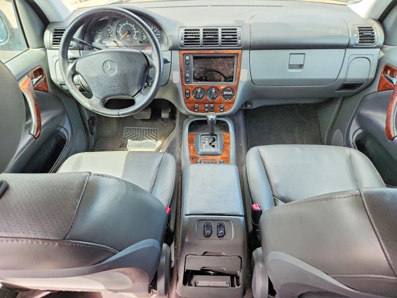 1999 Mercedes-benz Ml მანქანა იყიდება აუქციონზე, vin: 4JGAB54E7XA116622, აუქციონის ნომერი: 49395306