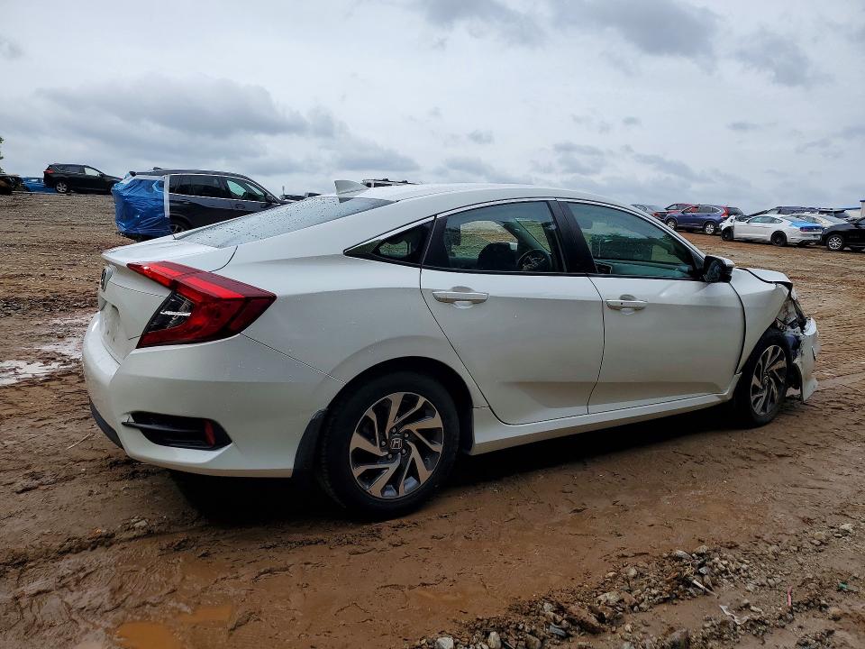 2018 Honda Civic მანქანა იყიდება აუქციონზე, vin: 19XFC2F71JE035981, აუქციონის ნომერი: 51905726