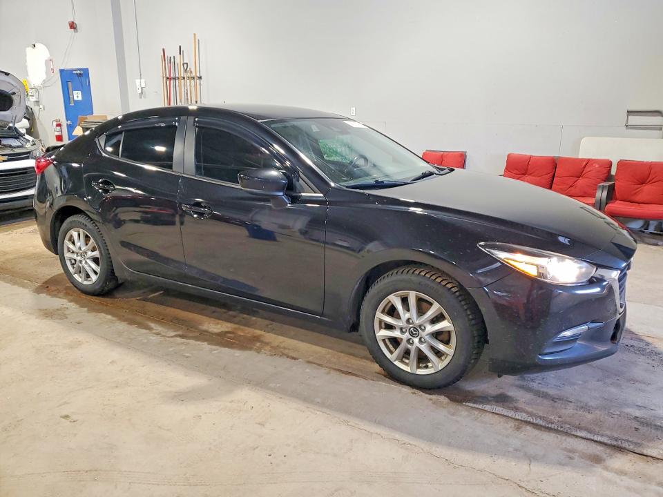 48735706 :رقم المزاد ، JM1BN1V73J1164716 vin ، 2018 Mazda 3 مزاد بيع