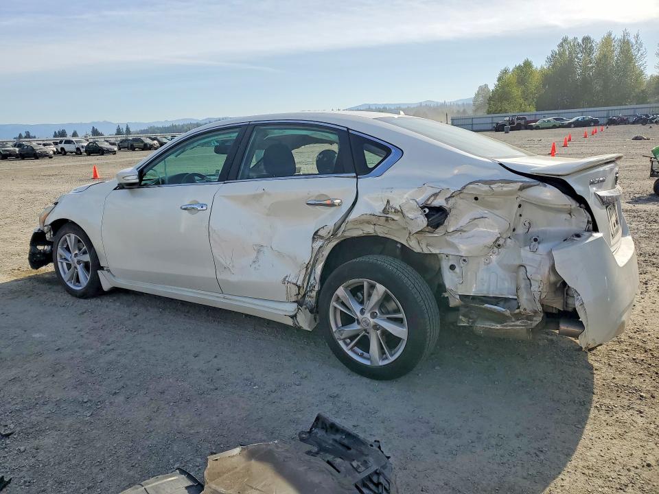51800176 :رقم المزاد ، 1N4AL3AP2FC192432 vin ، 2015 Nissan Altima مزاد بيع