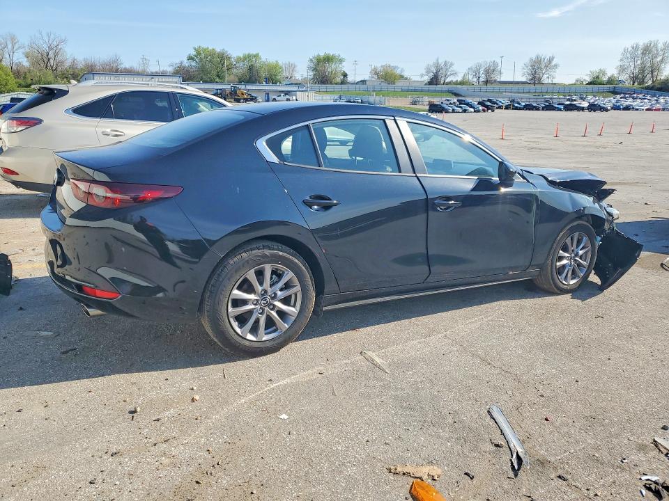 Продажа на аукционе авто 2021 Mazda 3, vin: JM1BPAAL9M1339701, номер лота: 48956076