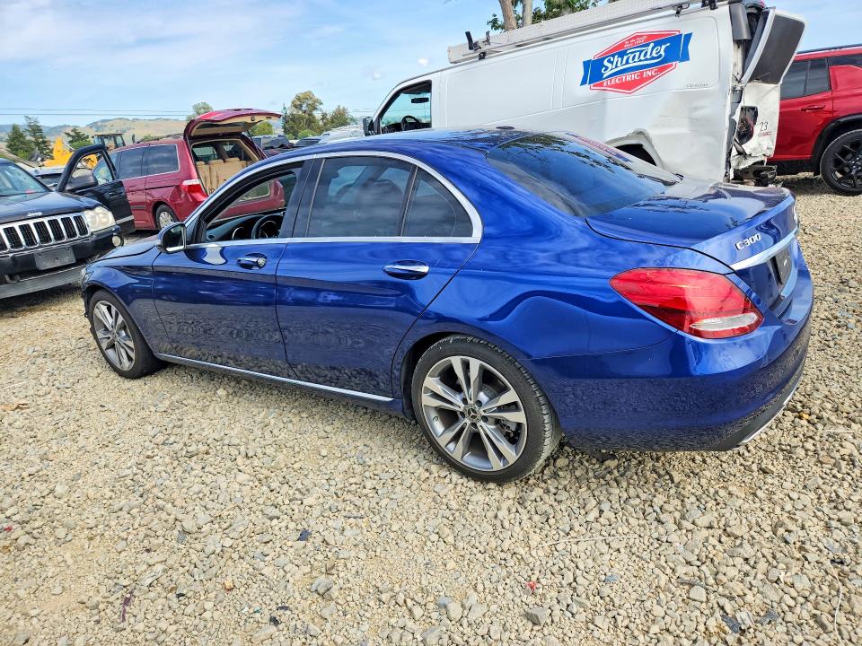50139676 :رقم المزاد ، 55SWF4JB6JU251641 vin ، 2018 Mercedes-benz C مزاد بيع