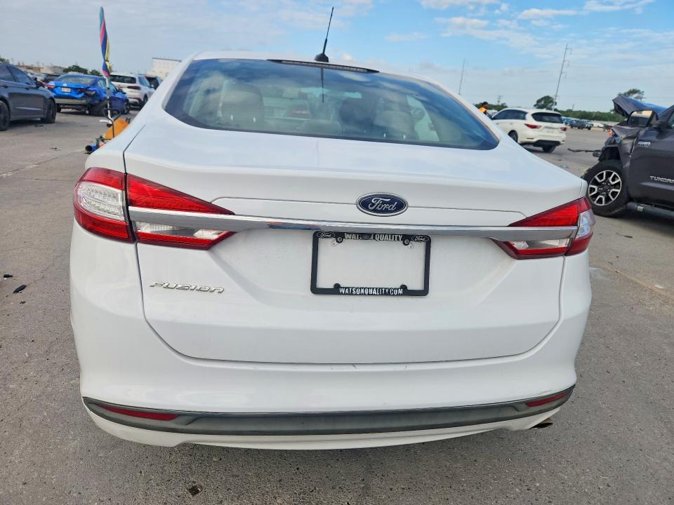 50267926 :رقم المزاد ، 3FA6P0G75GR150565 vin ، 2016 Ford Fusion مزاد بيع