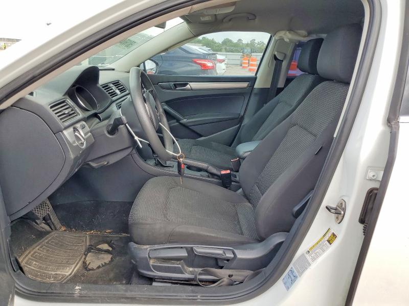 50160466 :رقم المزاد ، 1VWAT7A3XGC048771 vin ، 2016 Volkswagen Passat مزاد بيع