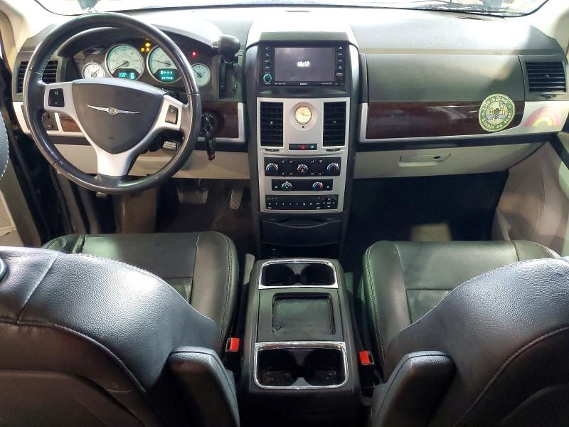 50002526 :رقم المزاد ، 2A4RR8D16AR405151 vin ، 2010 Chrysler Town & Country مزاد بيع