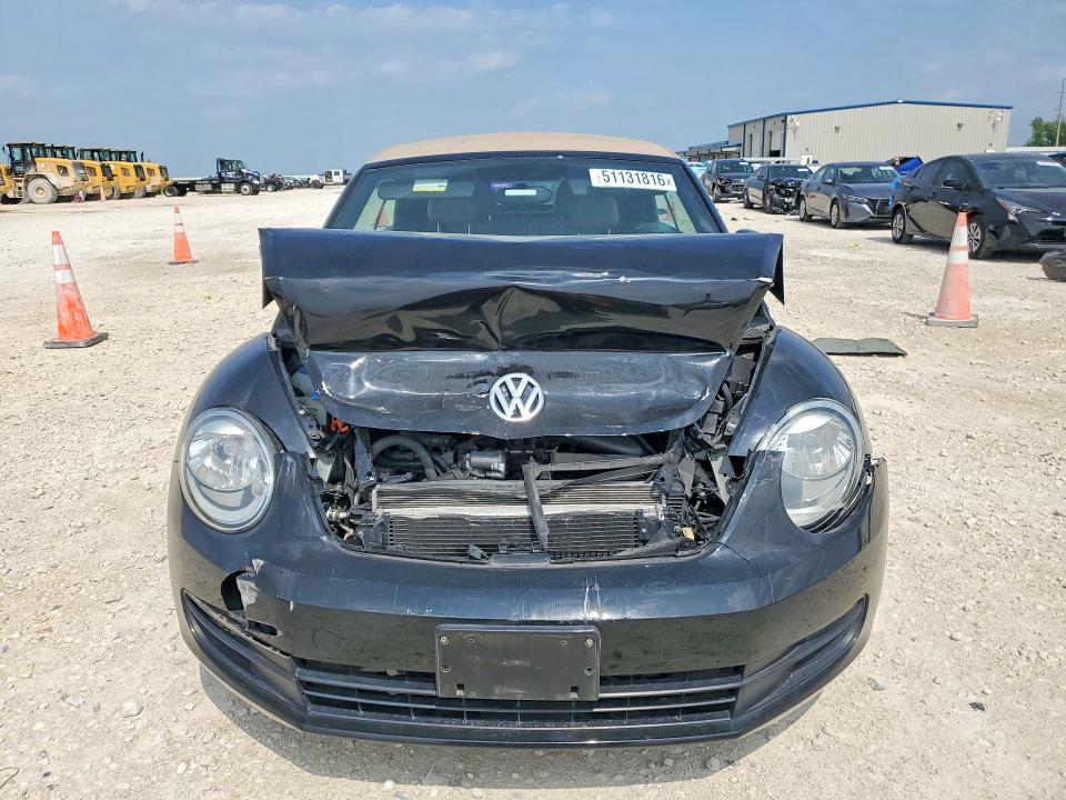 2015 Volkswagen Beetle მანქანა იყიდება აუქციონზე, vin: 3VW517AT1FM802872, აუქციონის ნომერი: 51131816