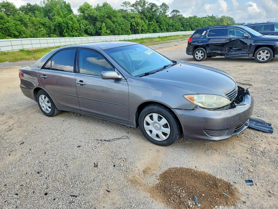 2005 Toyota Camry მანქანა იყიდება აუქციონზე, vin: 4T1BE32K45U622249, აუქციონის ნომერი: 51171226