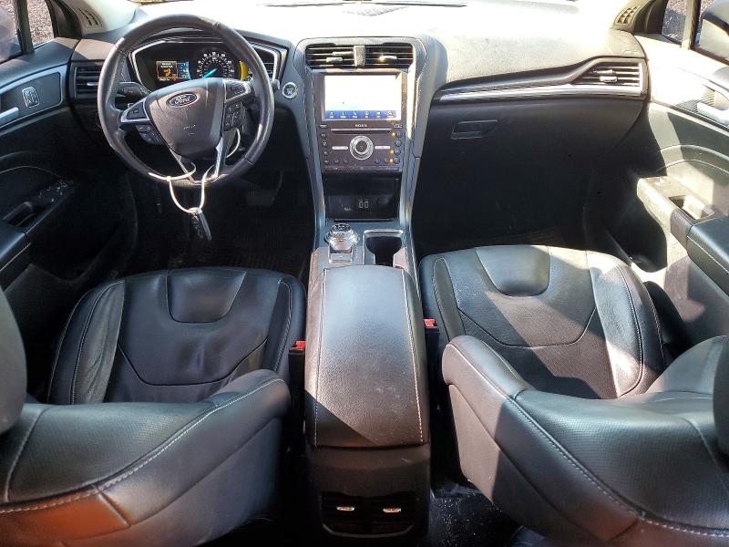 49925256 :رقم المزاد ، 3FA6P0D99LR175842 vin ، 2020 Ford Fusion مزاد بيع