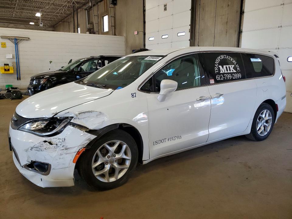 2018 Chrysler Pacifica მანქანა იყიდება აუქციონზე, vin: 2C4RC1FG8JR117356, აუქციონის ნომერი: 50996806
