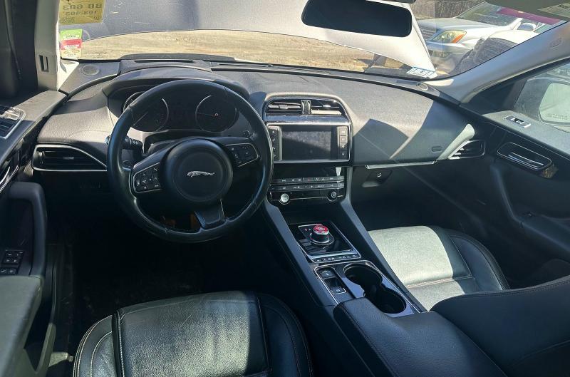 2017 Jaguar F-pace მანქანა იყიდება აუქციონზე, vin: SADCK2BVXHA491148, აუქციონის ნომერი: 49509346