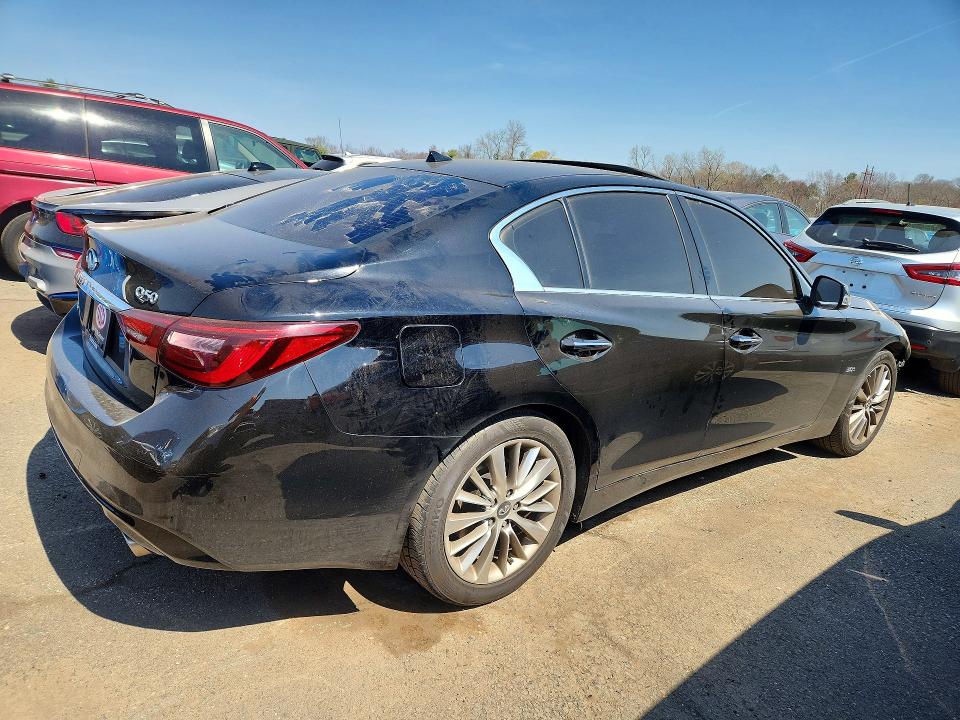 48852576 :رقم المزاد ، JN1EV7AR3JM440577 vin ، 2018 Infiniti Q50 مزاد بيع