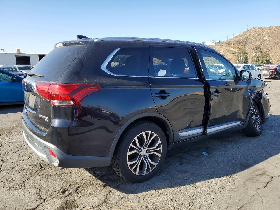 Продаж на аукціоні авто 2017 Mitsubishi Outlander, vin: JA4AD3A33HZ008243, номер лоту: 51647426