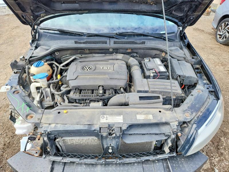51817676 :رقم المزاد ، 3VWD07AJ5FM227057 vin ، 2015 Volkswagen Jetta مزاد بيع