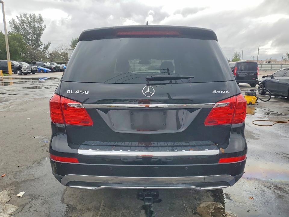 49106506 :رقم المزاد ، 4JGDF6EE7FA522811 vin ، 2015 Mercedes-benz Gl مزاد بيع