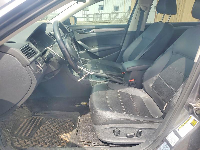 50281546 :رقم المزاد ، 1VWAT7A32FC029789 vin ، 2015 Volkswagen Passat مزاد بيع