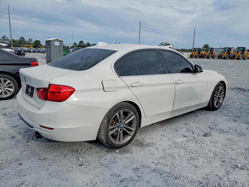 2013 Bmw Activehybrid 3 მანქანა იყიდება აუქციონზე, vin: WBA3F9C57DF145365, აუქციონის ნომერი: 51660246