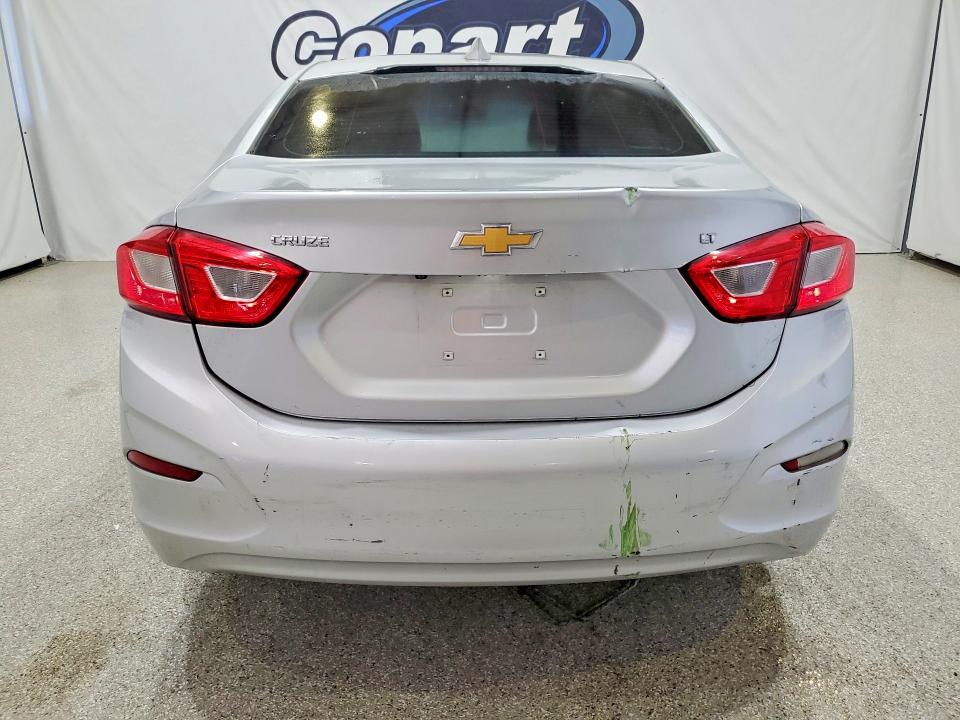 2018 Chevrolet Cruze მანქანა იყიდება აუქციონზე, vin: 1G1BE5SM9J7135051, აუქციონის ნომერი: 49675846
