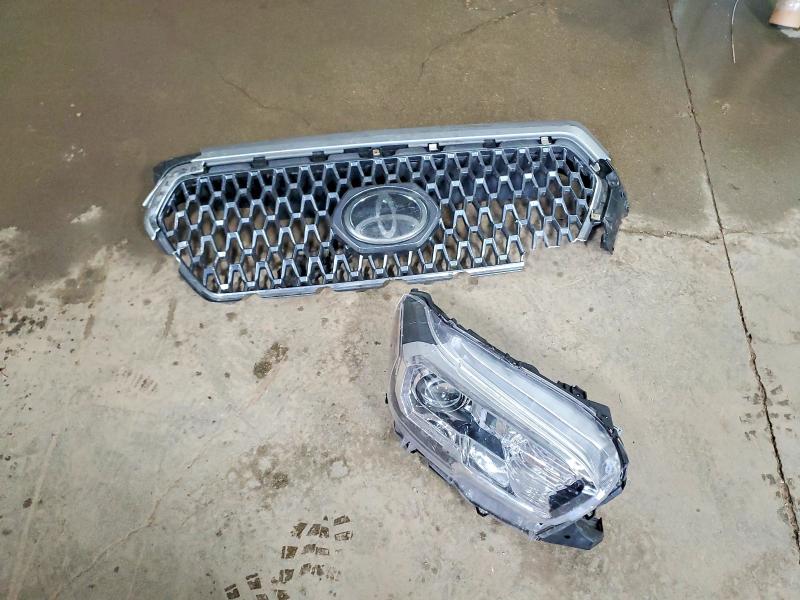 Продаж на аукціоні авто 2018 Toyota Tacoma, vin: 3TMCZ5AN6JM170274, номер лоту: 51092516