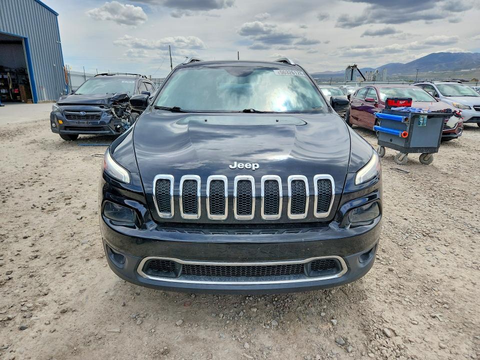 50326126 :رقم المزاد ، 1C4PJMDS9HW619011 vin ، 2017 Jeep Cherokee مزاد بيع