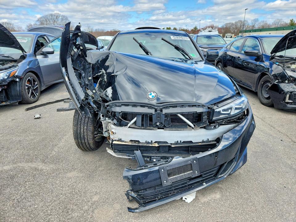 48352466 :رقم المزاد ، 3MW89CW02T8F93384 vin ، 2026 Bmw 330xi مزاد بيع