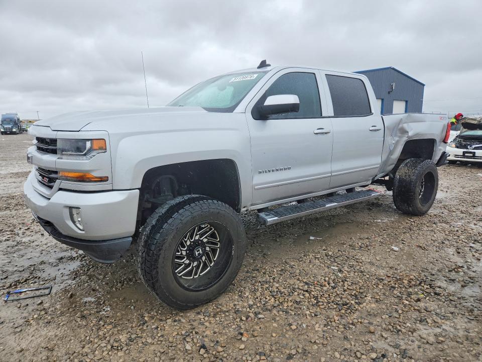 2017 Chevrolet Silverado მანქანა იყიდება აუქციონზე, vin: 3GCUKREC5HG271226, აუქციონის ნომერი: 51139976