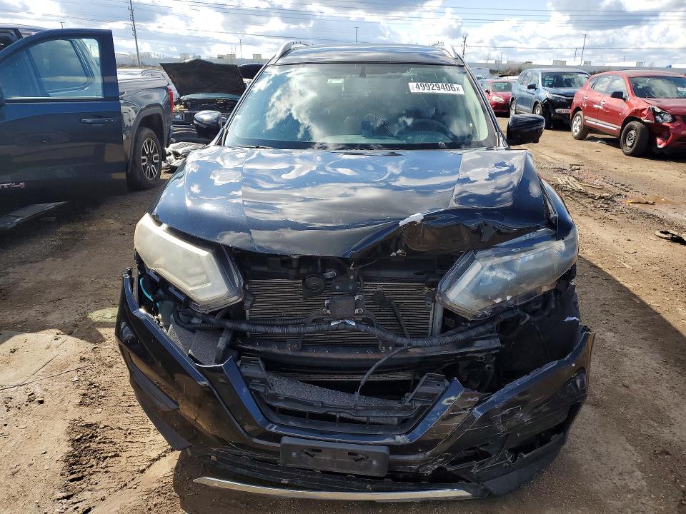 Продаж на аукціоні авто 2017 Nissan Rogue, vin: KNMAT2MV8HP615220, номер лоту: 49929406