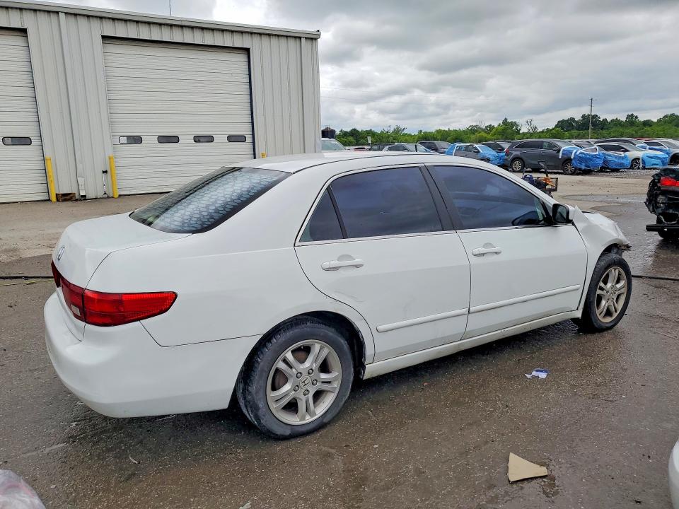 51826796 :رقم المزاد ، 1HGCM56435A078901 vin ، 2005 Honda Accord مزاد بيع