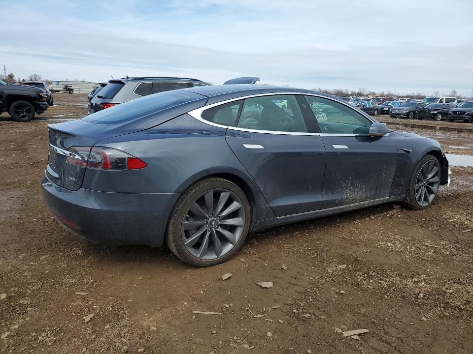 Продаж на аукціоні авто 2018 Tesla Model S, vin: 5YJSA1E26JF243496, номер лоту: 47661276