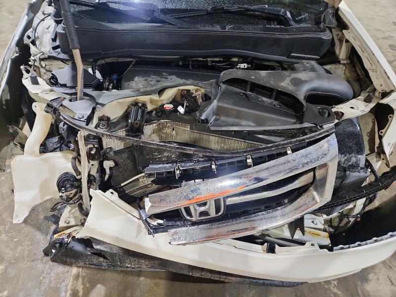 47471916 :رقم المزاد ، 5FNYF4H97FB007209 vin ، 2015 Honda Pilot مزاد بيع