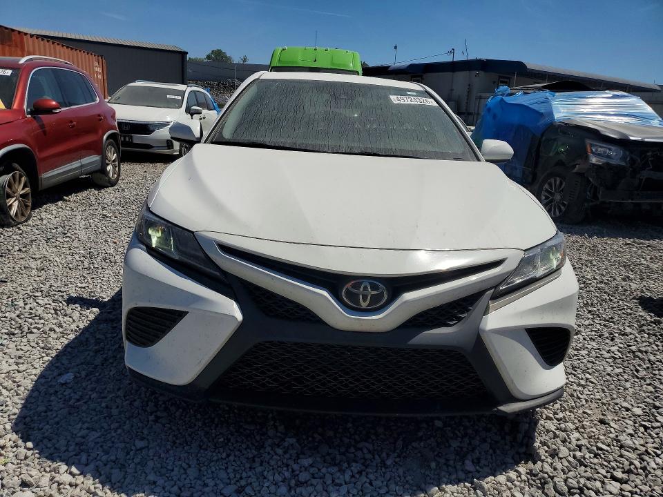 Aukcja sprzedaży 2018 Toyota Camry, vin: 4T1B11HK8JU107465, numer aukcji: 49724326