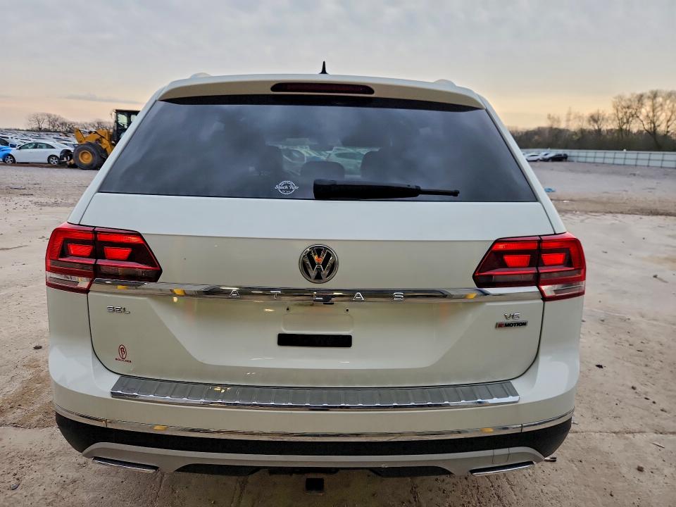 50229496 :رقم المزاد ، 1V2MR2CA3JC550170 vin ، 2018 Volkswagen Atlas مزاد بيع