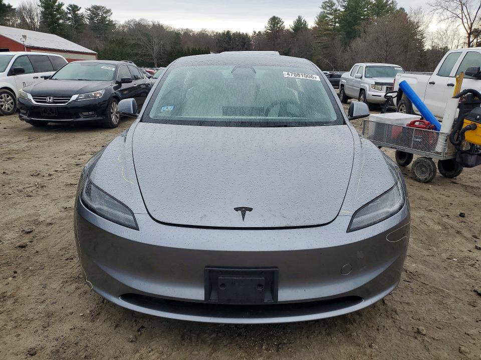 2025 Tesla Model 3 მანქანა იყიდება აუქციონზე, vin: 5YJ3E1EA6SF990842, აუქციონის ნომერი: 47081006
