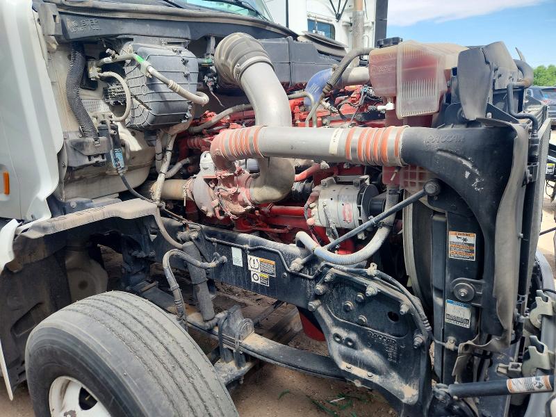 50595826 :رقم المزاد ، 1XPBA48X5JD477935 vin ، 2018 Peterbilt 579 مزاد بيع